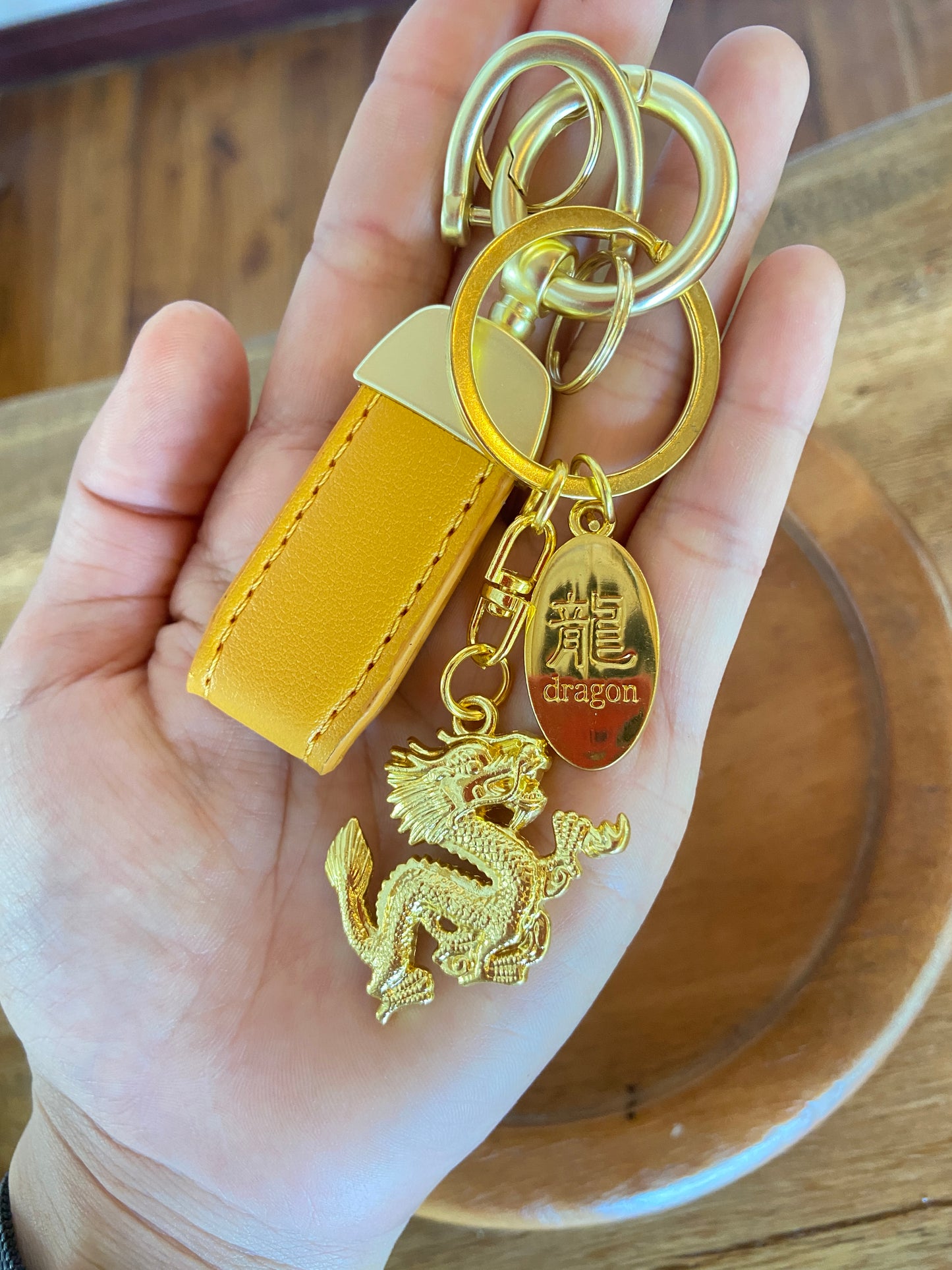 Dragon keychain กุญแจลายมังกรพิเศษ